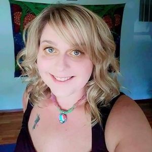 Meet your Posher, Pinky